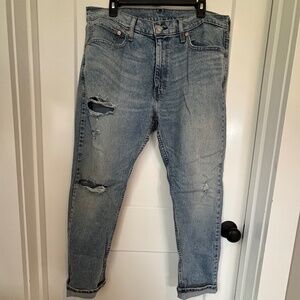 Levi’s distressed Jeans